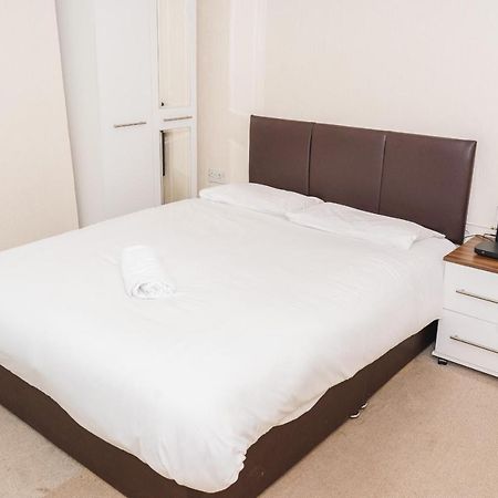 City Rooms In Stoke City Buitenkant foto