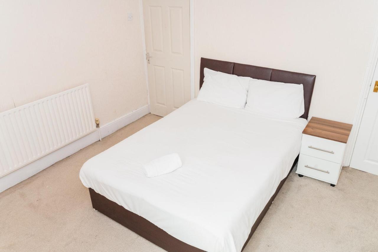 City Rooms In Stoke City Buitenkant foto