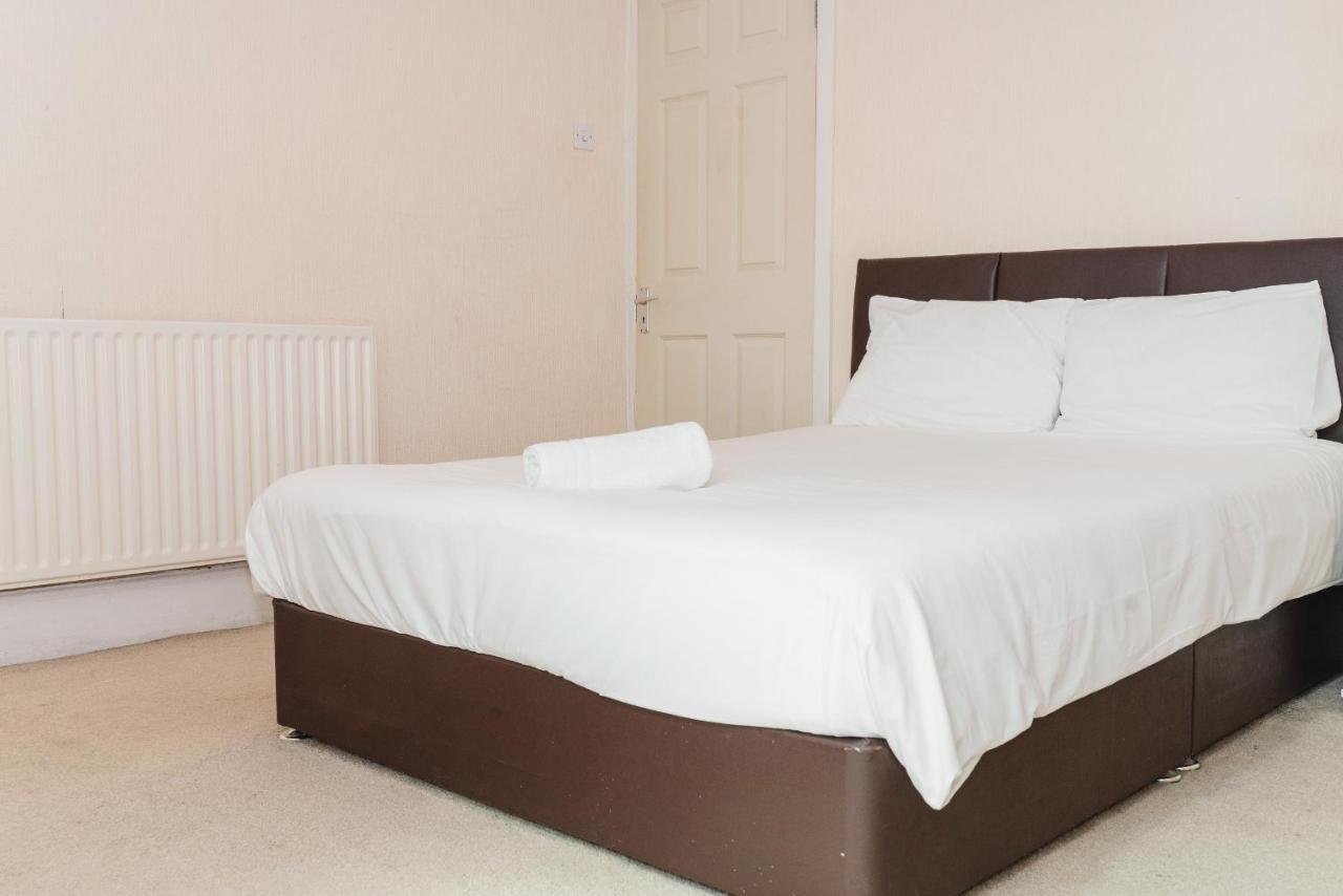 City Rooms In Stoke City Buitenkant foto